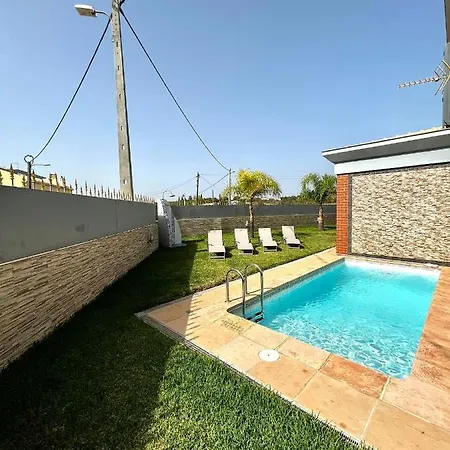 Funtastic With Pool Villa