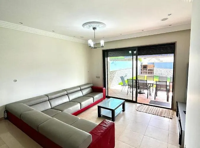 Funtastic With Pool Албуфейра